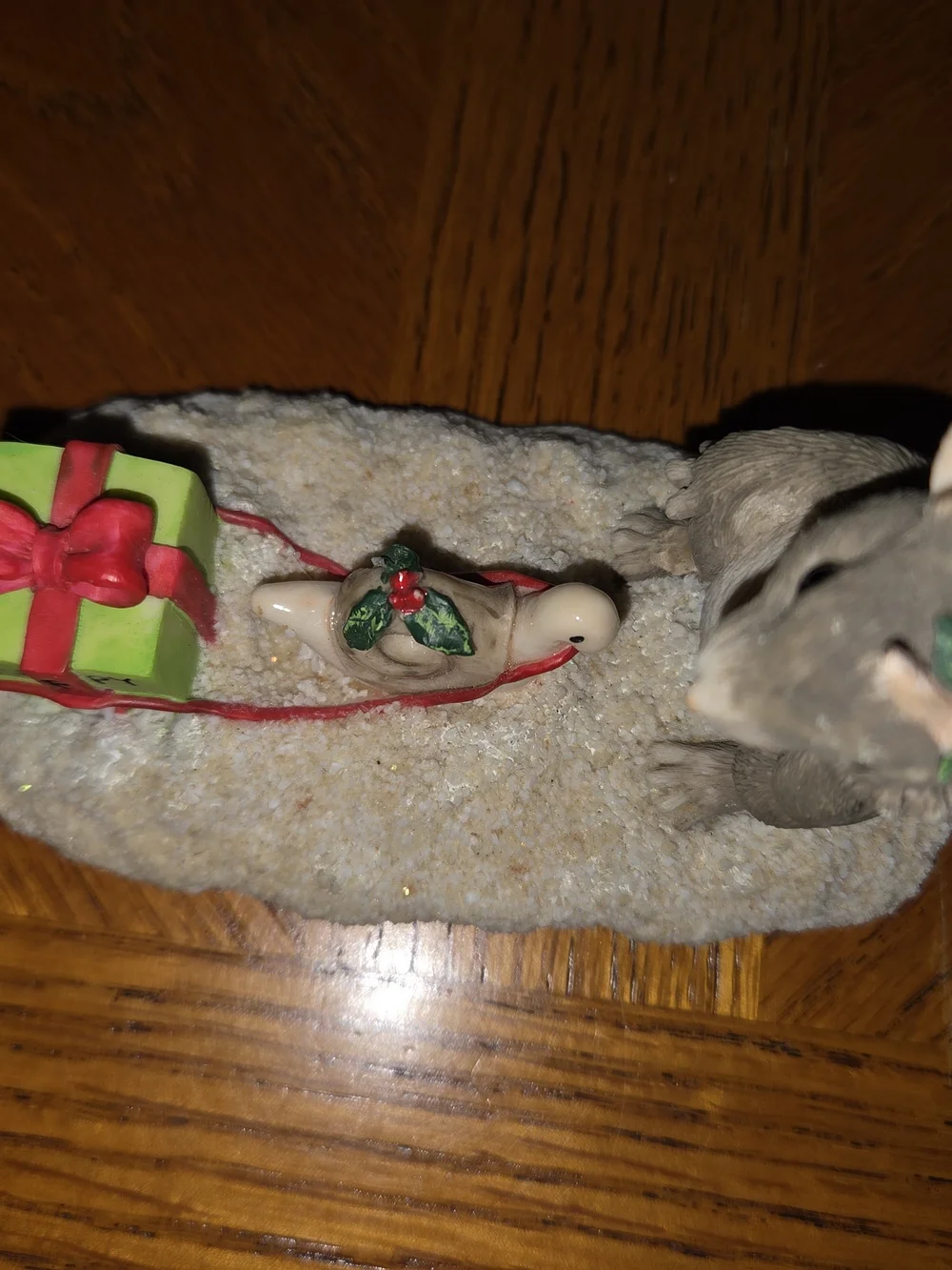 charming tails waiting for christmas